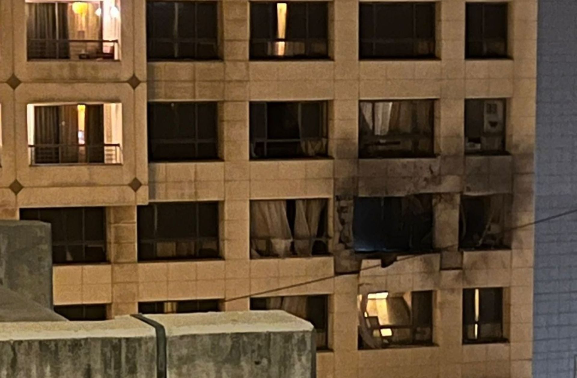 بالفيديو ـ قتلى وجرحى في استهداف غرفة في فندق في الروشة والإعلام الإسرائيلي يتحدّث عن صيد ثمين